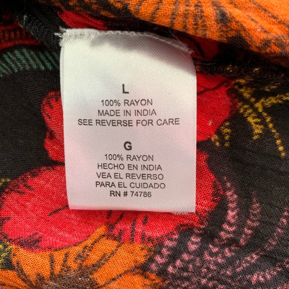 PATRONS OF PEACE Boho Floral Romper - Picture 11 of 13